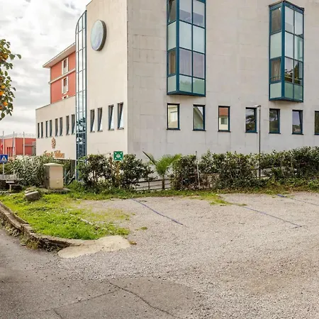 Apartment Center Of Basement Portoroz