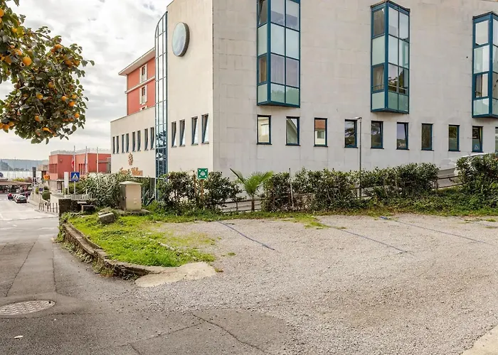 Daire Center Of Basement Portorož